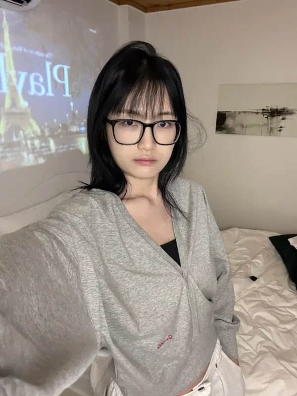 26H02隨興v領外罩(灰)