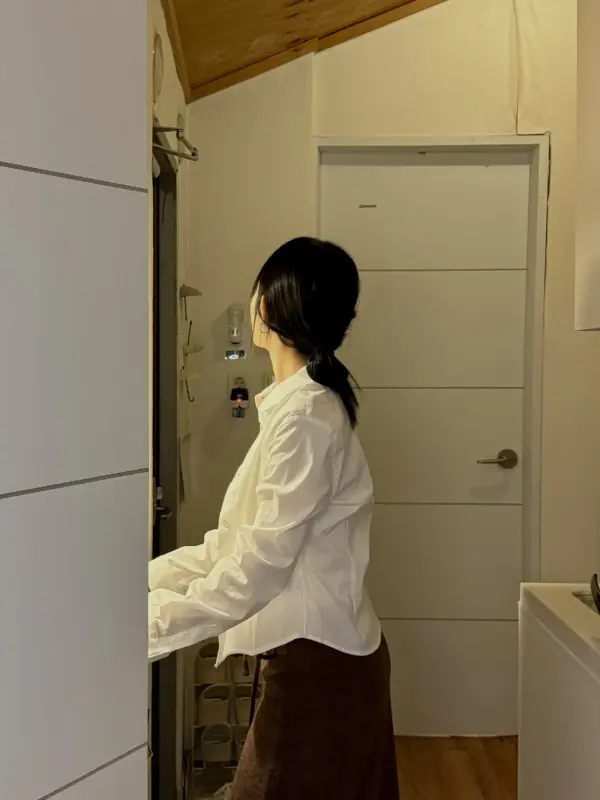 26H07個性短版襯衫(白)