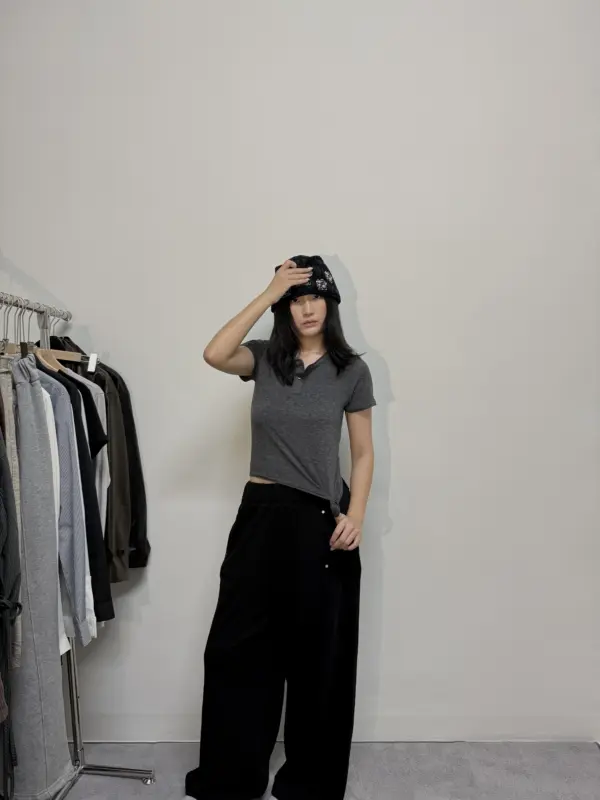 26H04舒服短T(灰)