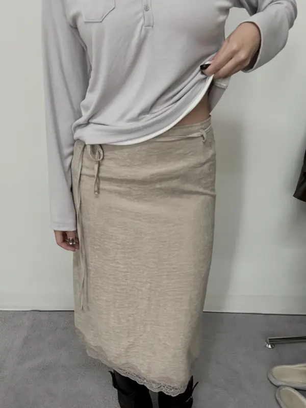 26H11下擺蕾絲綁帶裙(米)